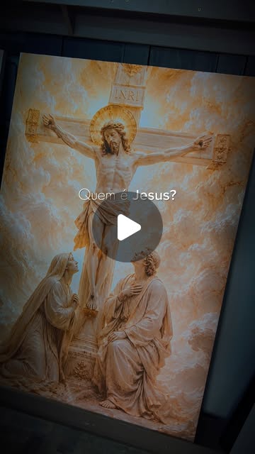 Reel com o quadro da crucifica&ccedil;&atilde;o em m&aacute;rmore e ouro